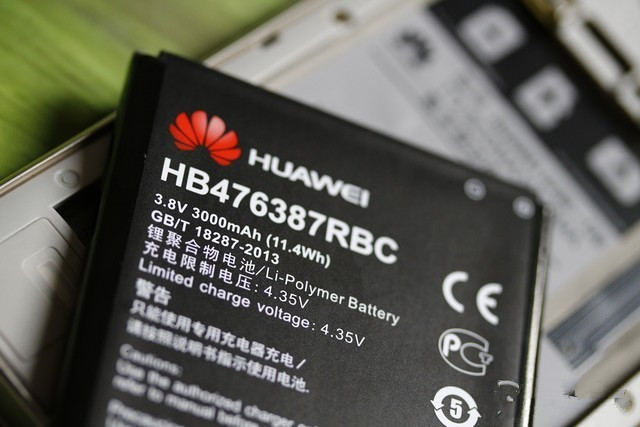 揭秘 手机电池长时间充电真的会爆炸吗?