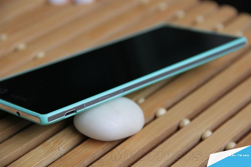 一秒“变妆” 索尼Xperia C3评测