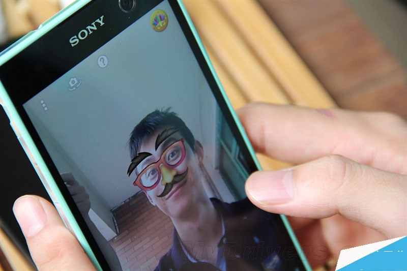 一秒“变妆” 索尼Xperia C3评测