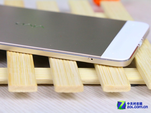 4.75mm+64位八核 vivo X5Max今日首发  