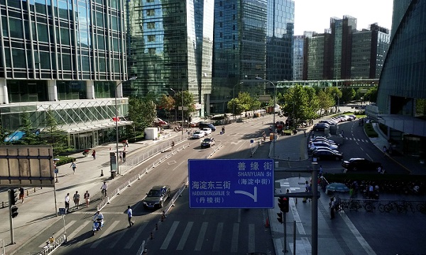 IUNI U3室外远景拍照样张