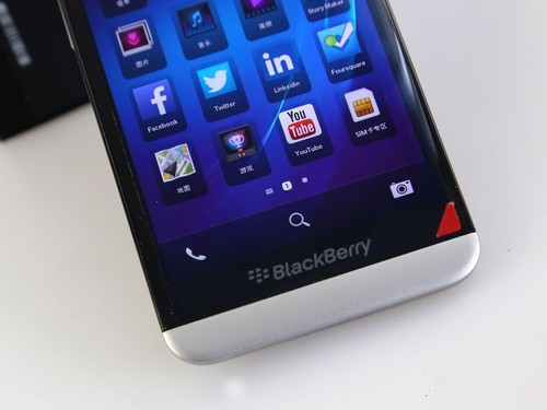 黑莓10全触屏旗舰 黑莓Z30开箱及图赏 