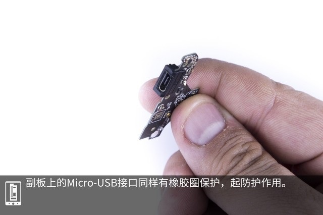 魅蓝6T做工如何？魅蓝6T拆机图解全面评测 