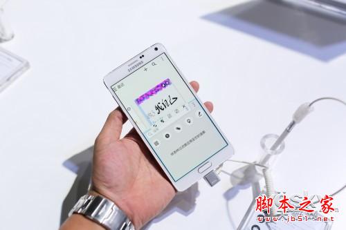 惊喜感动酷 三星Note4、Note Edge上手评测