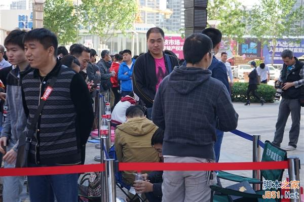 直击小米Note顶配版线下首发：米粉真拼了！