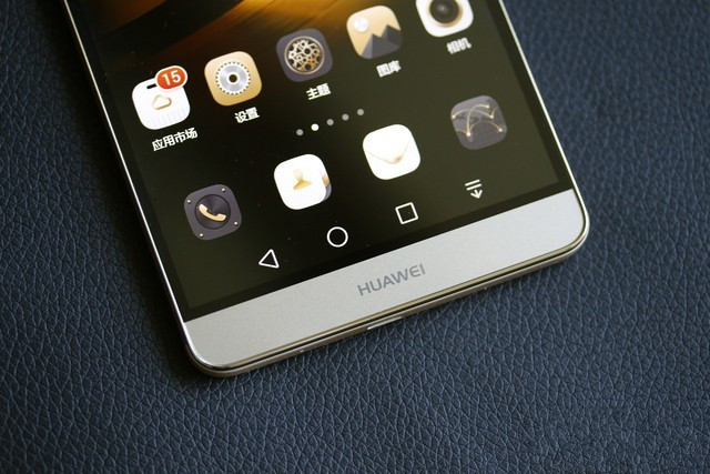 6寸大屏指纹识别 全金属华为Mate7评测