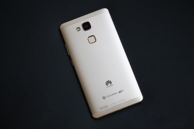 6寸大屏指纹识别 全金属华为Mate7评测