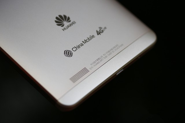 6寸大屏指纹识别 全金属华为Mate7评测