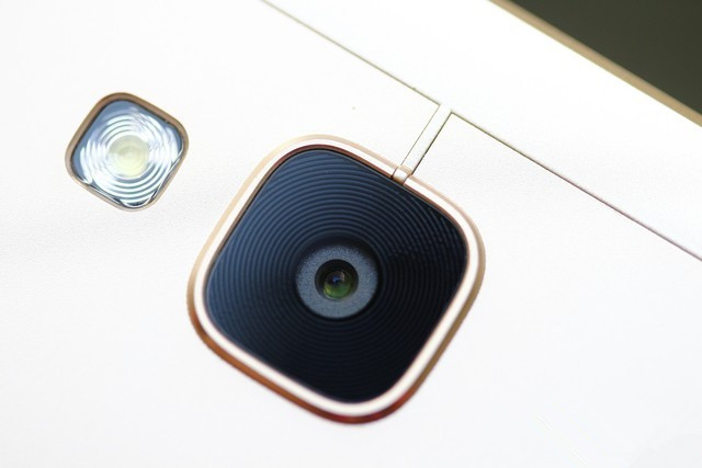 6寸大屏指纹识别 全金属华为Mate7评测