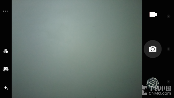 IUNI U3对比小米4