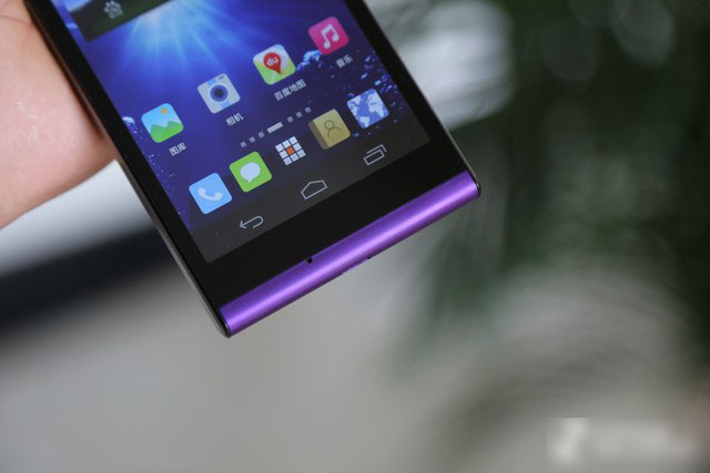 精致外观高清屏四核机 富可视M310评测 