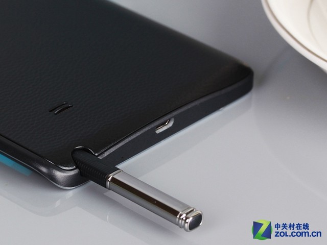 侧边曲面屏 三星GALAXY Note Edge评测 