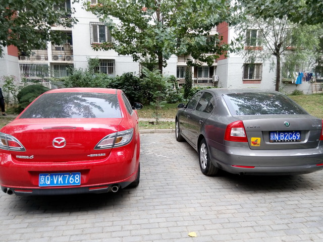 梦幻彩虹机身配MT6595M 联想手机X2评测 