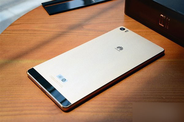 华为巨屏旗舰P8 Max来了：售价瞄准iPhone 6
