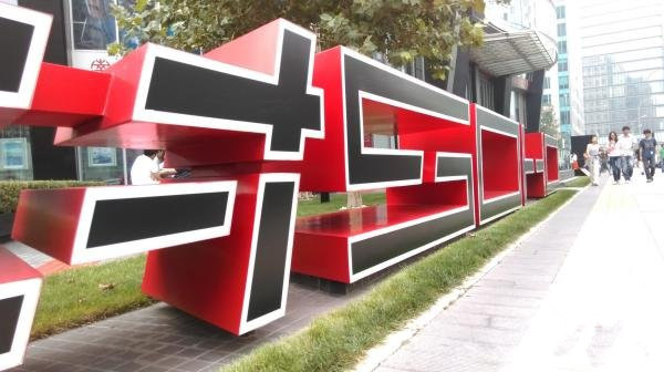 HTC Desire 820 上手评测,5.5英寸屏八核 