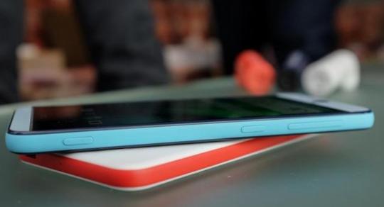 能否成为新一代自拍王？HTC Desire Eye上手