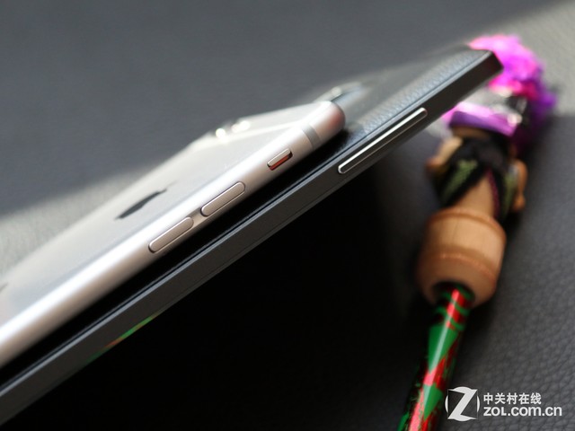 曲面侧屏新意足 iPhone 6对比三星Edge 