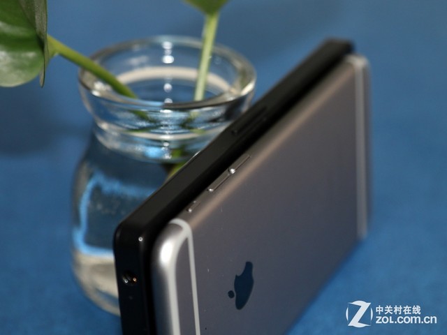 天生骄傲被完爆 锤子手机对比iPhone 6 