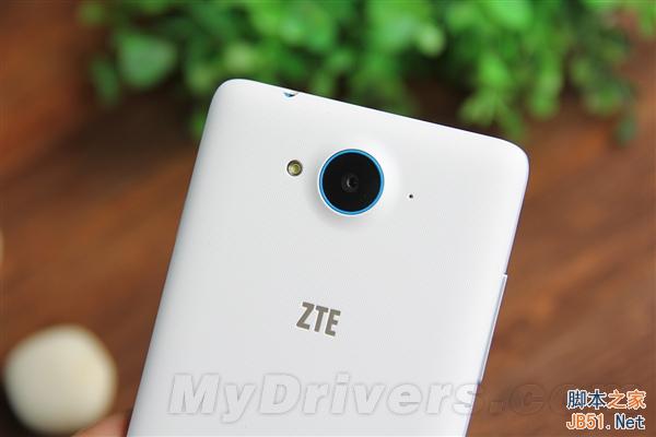 899元/全网通 中兴V5S对比V5图赏