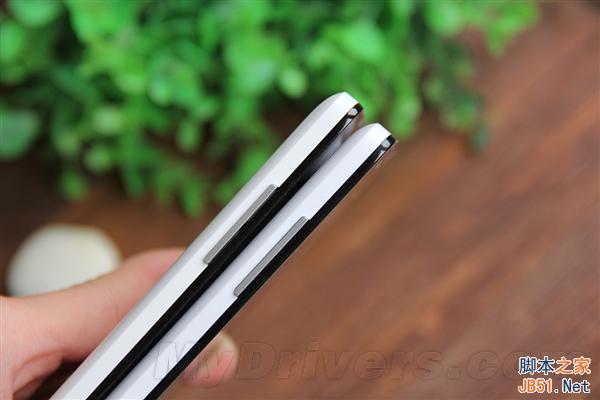 899元/全网通 中兴V5S对比V5图赏