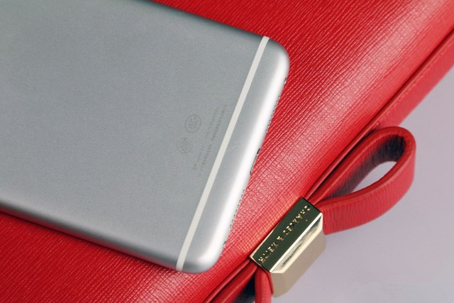 6.9mm超薄金属 4G双卡联想手机S90评测（晚点完成） 