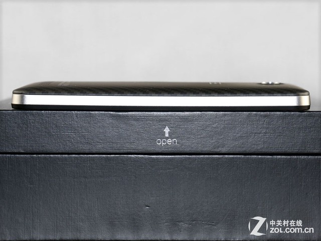 128位独立安全芯片 7999元VEB W1评测 