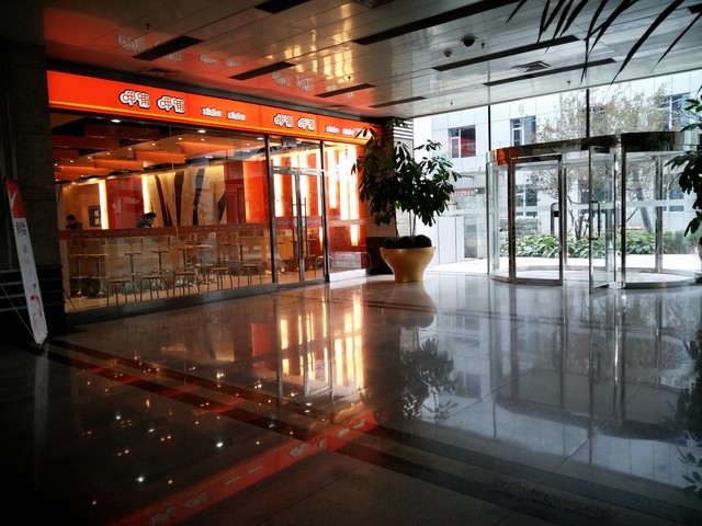 128位独立安全芯片 7999元VEB W1评测 