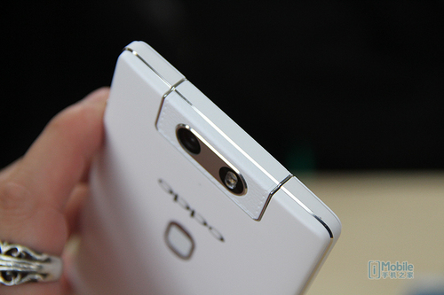 OPPO N3/R5上手简评：旋转镜头+全球最薄 魅族MX4 Pro大敌当前