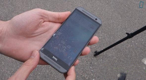 htc one m8暴力测试视频:htc one m8暴力评测2