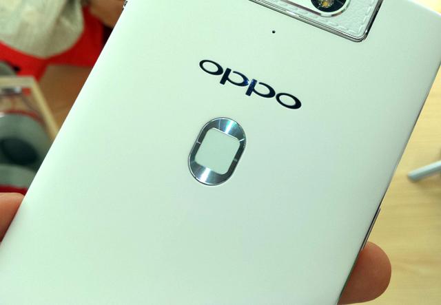 OPPO N3体验：自动旋转摄像头操作方便