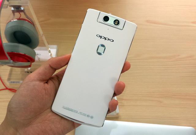 OPPO N3体验：自动旋转摄像头操作方便