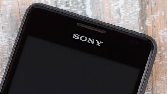 索尼Xperia E1上手 脚本之家