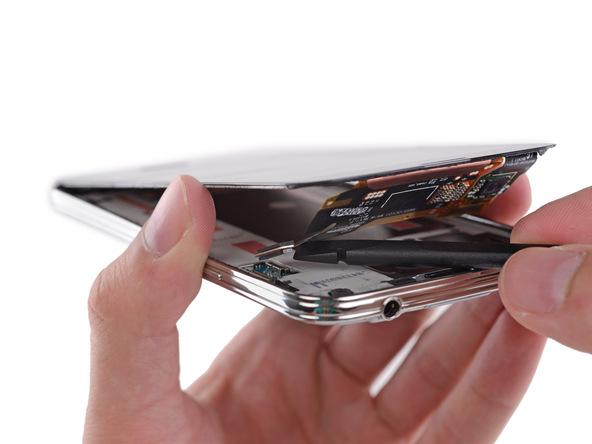 三星GALAXY S5内部拆解 史上零件最少
