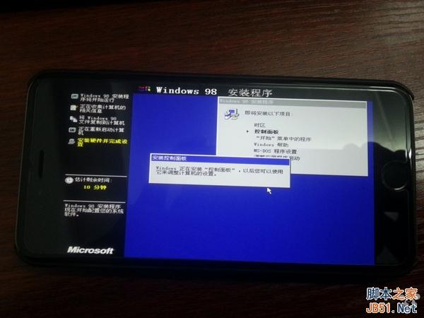 那画面太美:iPhone 6 Plus刷上Win98