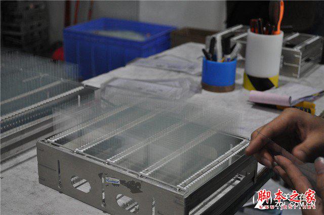 你绝对没想到,钢化玻璃膜竟然是这样炼成的