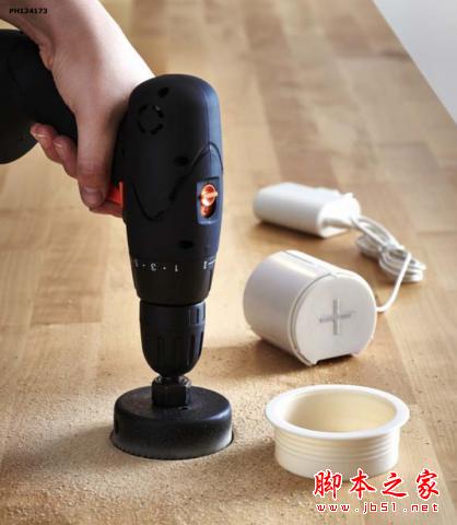 手机大厂们都搞不定的无线充电普及,就交给宜家吧