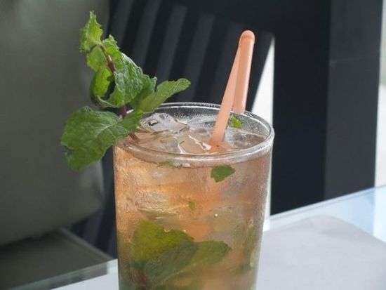 2070W像素光变 三星Galaxy K Zoom上手