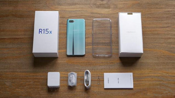 oppo R15x怎么装卡/插卡?oppo R15x手机SIM卡安装教程