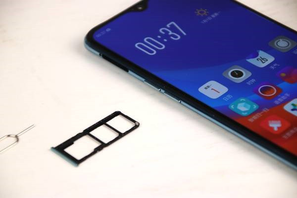 oppo R15x怎么装卡/插卡?oppo R15x手机SIM卡安装教程