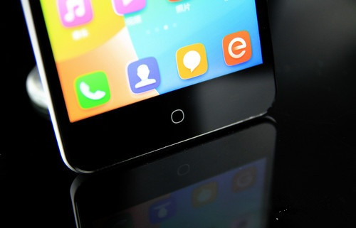 1080p屏双4G 八核大神F2全高清版评测 