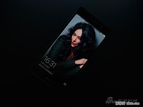 华为P7初体验 外观与P6很相似_脚本之家