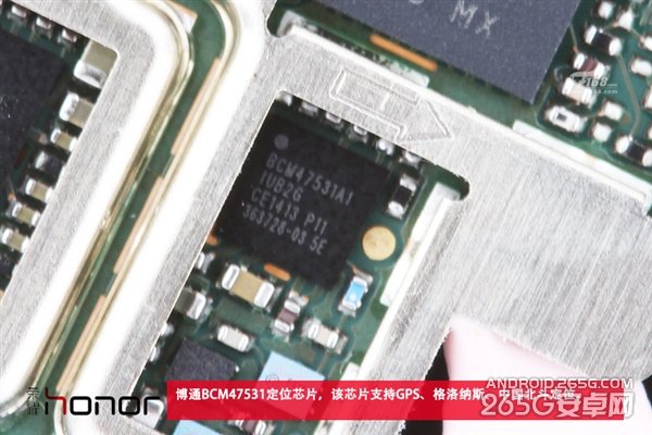 做工也能秒iPhone？荣耀6 Plus拆解