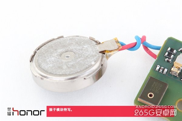 做工也能秒iPhone？荣耀6 Plus拆解