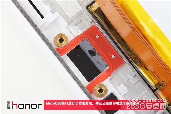 做工也能秒iPhone？荣耀6 Plus拆解