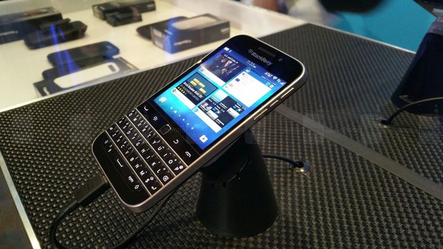 据官方数据来看，该机支持移动2G，联通电信4G网络。