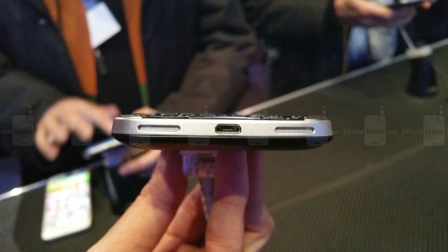 这才是情怀 黑莓Classic真机上手图