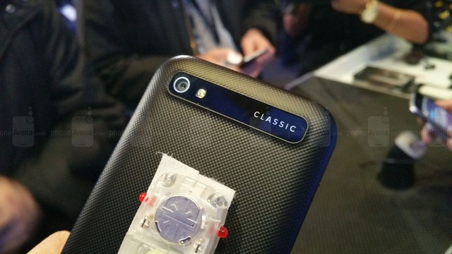 这才是情怀 黑莓Classic真机上手图