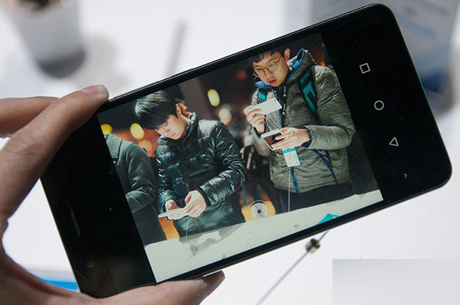 华为荣耀6Plus双镜头抢先体验