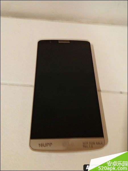 LG G3神秘传感器功能揭秘 手势拍照推金色版