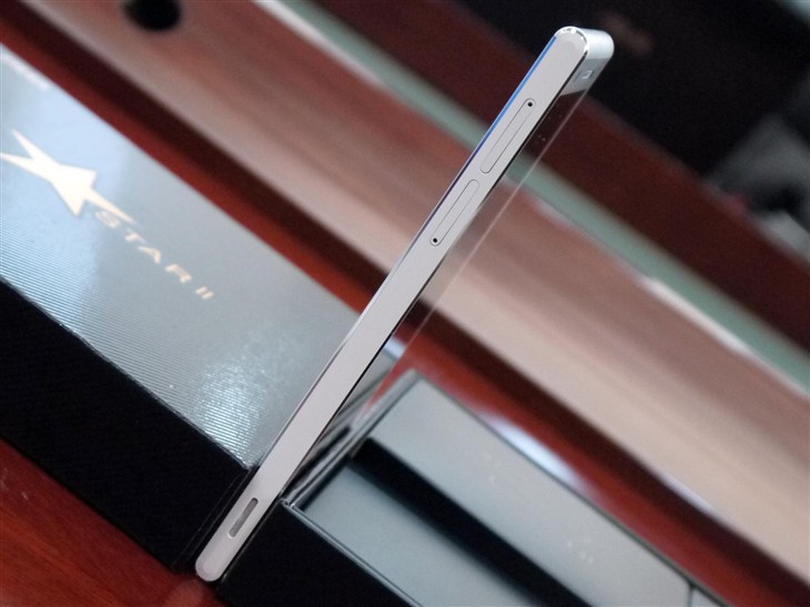 智慧级语音操控！中兴星星2号手机评测 